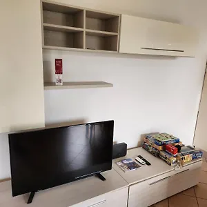 Bilocale In Corte A Boltiere